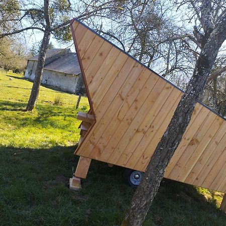 Kerflaveur Hotell La Fresnaye-au-Sauvage Exteriör bild