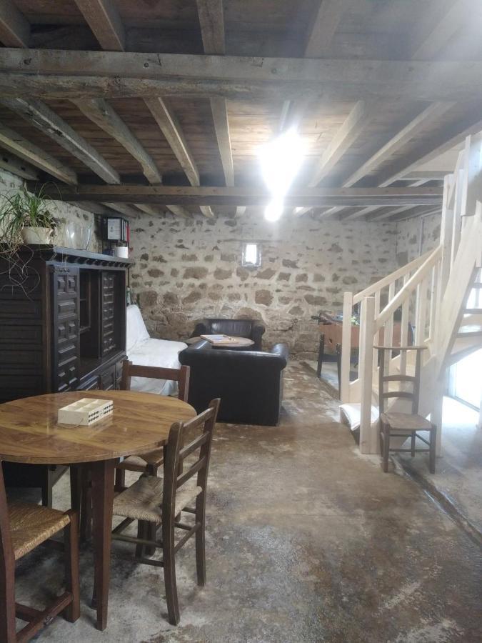 Kerflaveur Hotell La Fresnaye-au-Sauvage Exteriör bild